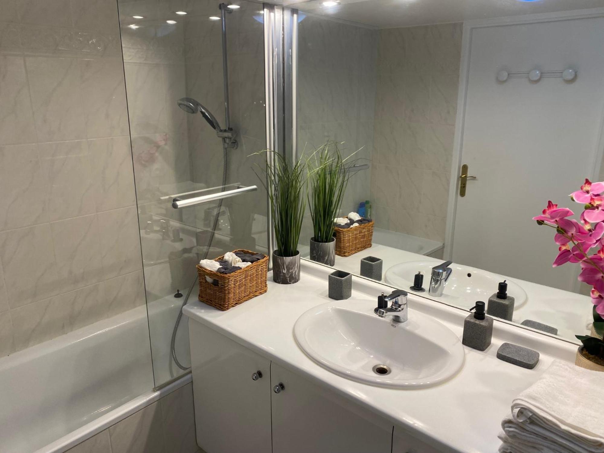 Magnifique Duplex 45 M2 Aux Portes De Paris Metro Barbara A 30Mn Expo Porte De Versailles Montrouge Ngoại thất bức ảnh